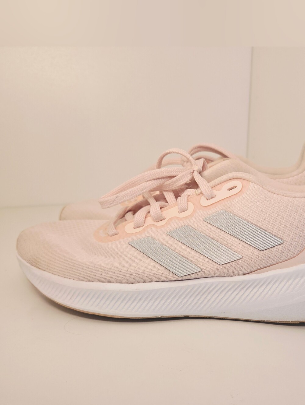 Adidas Run Falcon 3.0 Women’s Size 9 Pink Pre-owned